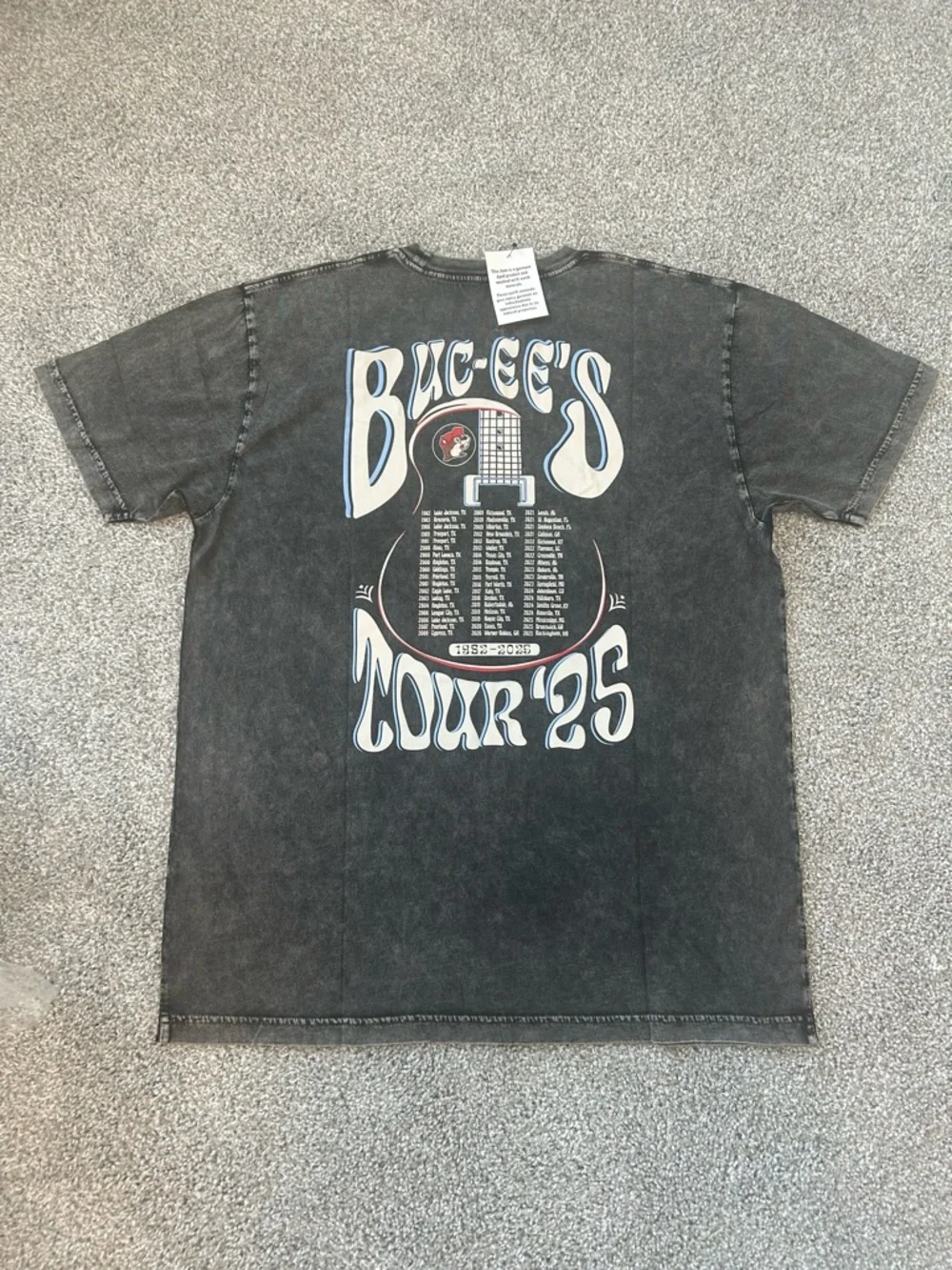 Buc-ee’s Tour 2025 Graphic Tee NWT Texas Beaver Shirt Unisex Size XL - Picture 3 of 3